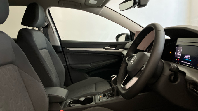 Volkswagen Golf 1.5 TSI 150 Match 5dr Petrol Hatchback - Image 15
